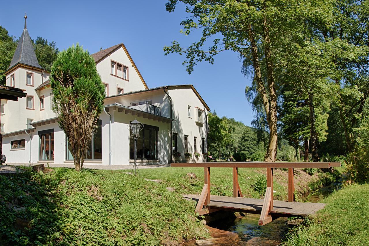 Hotel Pfaelzer Wald Bad Bergzabern Exterior foto